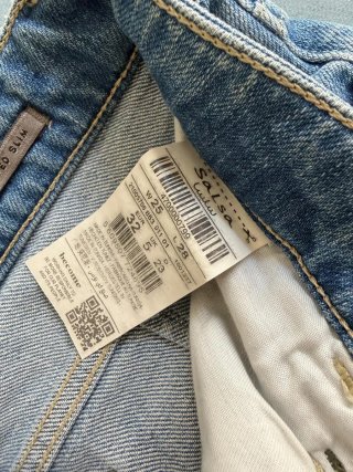 Pantalón tejano marca SALSA talla 32 nuevo