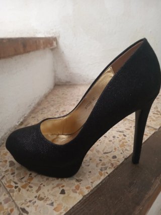 Zapatos de tacón negros
