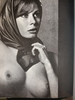 Five Girls di Sam Haskins - 1969