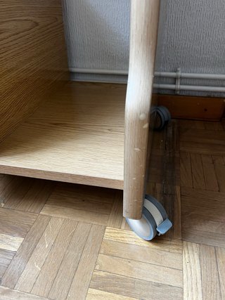 Mesa de ordenador de madera