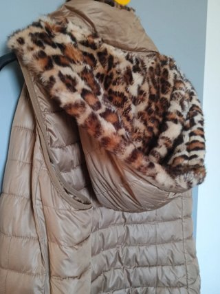 Chaleco acolchado Derhy XL con capucha