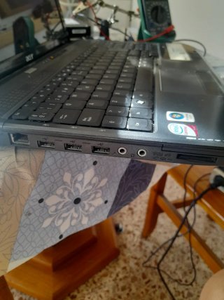 Ordenador portátil Acer Aspire 5735