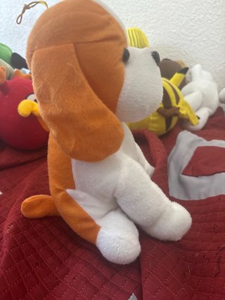 Peluche perro con correa