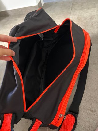 Paletero Bullpadel Negro y Naranja