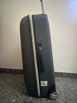 Maleta de viaje negra