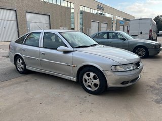 Opel Vectra DTI 2000 B