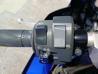 Yamaha R7 XZF 690 Limitada A2