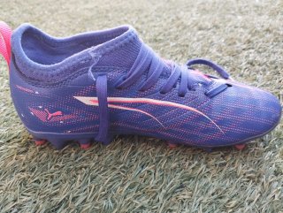 Botas de fútbol infantiles