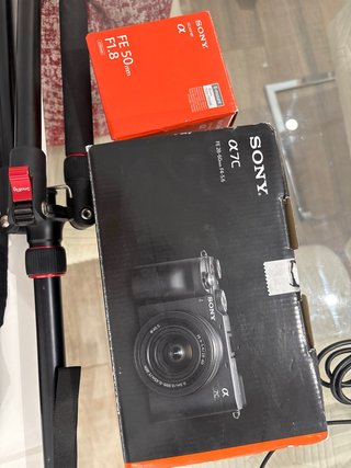 Pack SonyA7C + FE 28-60y50mm + SD 256GB + Trípode