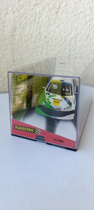 Scalextric Peugeot 206 WRC