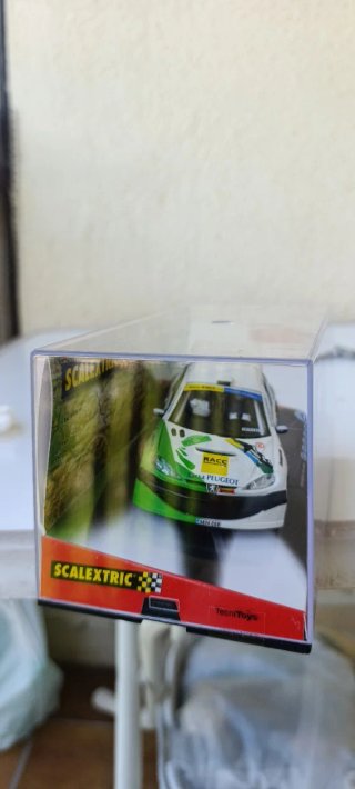 Scalextric Peugeot 206 WRC
