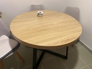 Mesa comedor/salón madera y metal