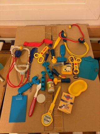Botiquín de juguete con accesorios de medico