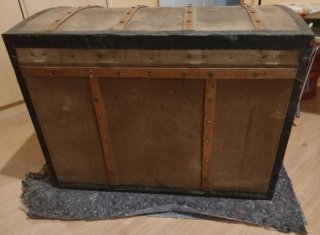 Baúl antiguo madera y metal 80x50x59.5cm