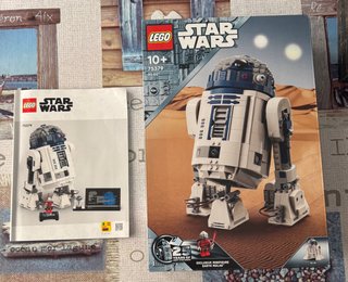 Caja y manual LEGO Star Wars 75379 R2-D2 25 Aniver