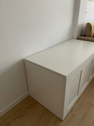 Baúl de madera blanco hecho a mano