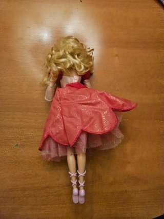 BARBIE E LE 12 PRINCIPESSE DANZANTI GENEVIEVE