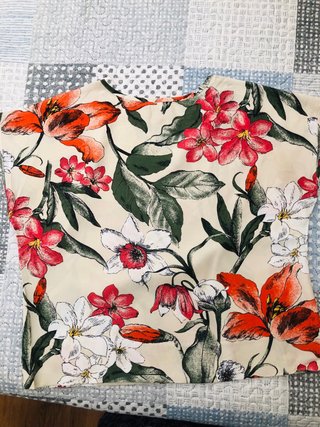Blusa floral talla L