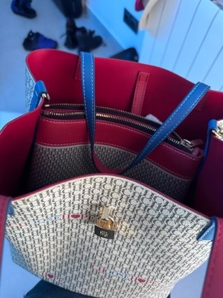 Bolso Tote Carolina Herrera CH Beige y Rojo