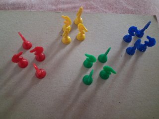 16 Cavallini 4 Colori in Plastica
