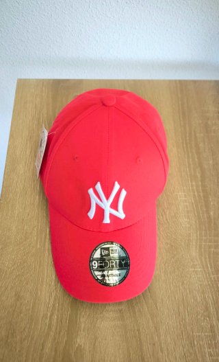 Gorra NY Yankees 9FORTY Roja New Era