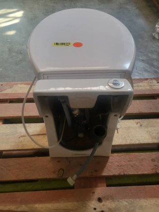 SFA Sanicompact 54 WC con bomba