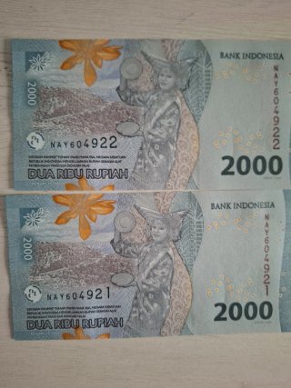 2 Billetes s Indonesia