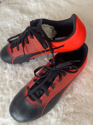 Botas de fútbol Puma multitacos Talla 36