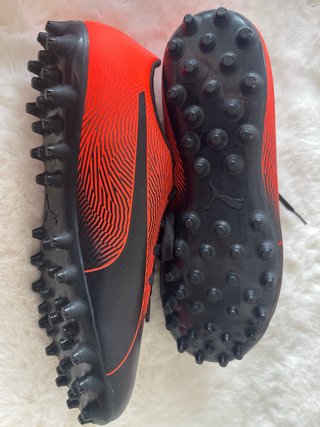 Botas de fútbol Puma multitacos Talla 36
