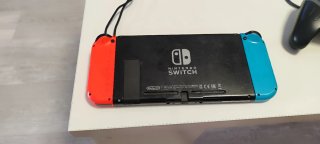 Nintendo Switch Azul/Rojo + Accesorios