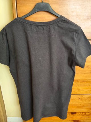 Camiseta Pull & Bear Negra Estampada