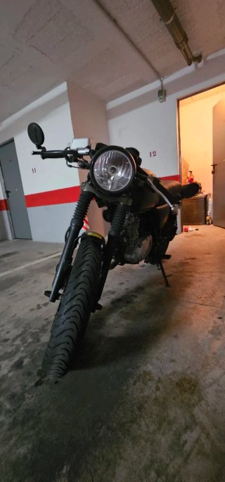 MASH BLACK SEVEN CAFE RACER