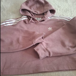 Sudadera Adidas rosa cropped