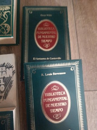 Libros de literatura británica y estadounidense