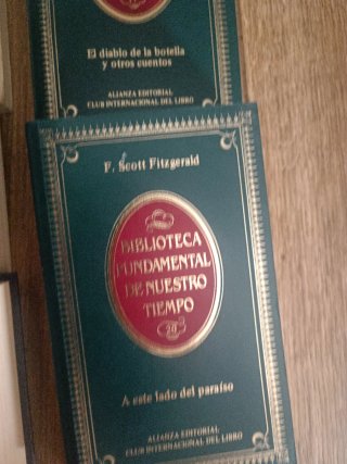 Libros de literatura británica y estadounidense