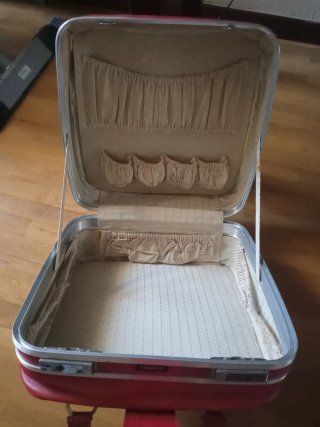 Maleta Vintage Tauro Años 60 Roja