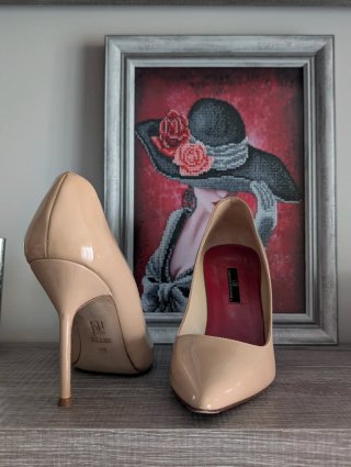 Zapatos de tacón Carolina Herrera Beige