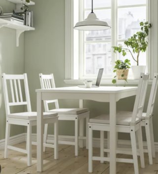 Conjunto mesa y 4 sillas madera