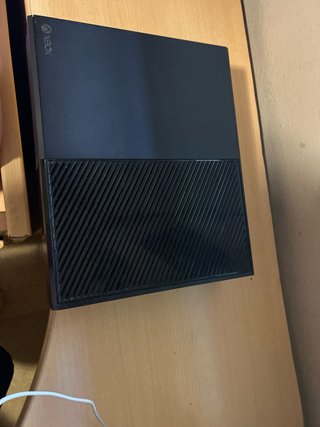 Xbox One Nera