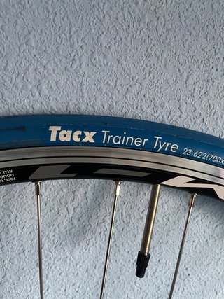 Rueda 700c para rodillo Elite + Rodillo