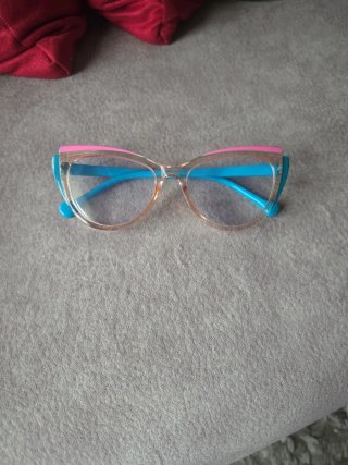 Gafas transparentes de lujo