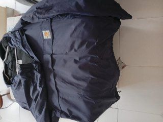 Cazadora Carhartt azul y negro ( se venden dos)