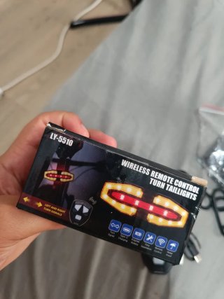 Luz Trasera Bicicleta Señal Giro Inalámbrica