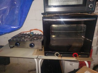 Horno y fogones de cocina a gas