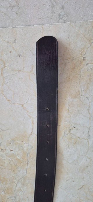 Cinturón de cuero marrón