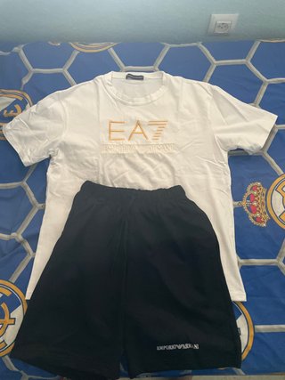 Conjunto EA7 Blanco y Negro Talla M