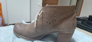 Stivaletti Camper beige con trafori