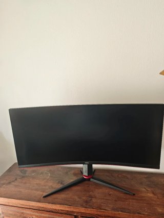 Monitor AOC Curvo 34 144Hz