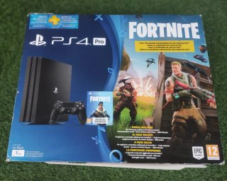 PS4 Pro 1TB + Mando