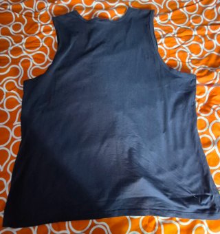 Camiseta tirantes con estampado geométrico